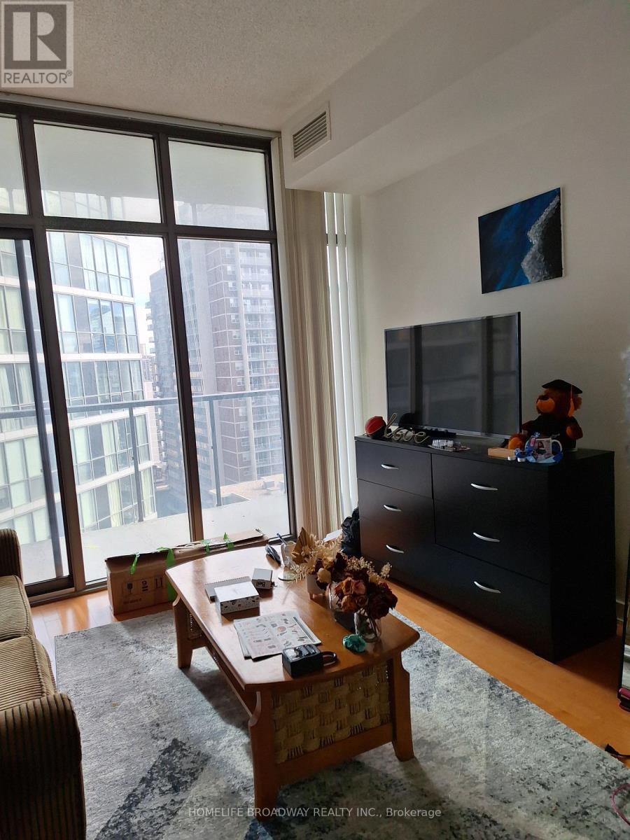 1402 - 33 Charles Street, Toronto, Ontario  M4Y 0B7 - Photo 8 - C13654124