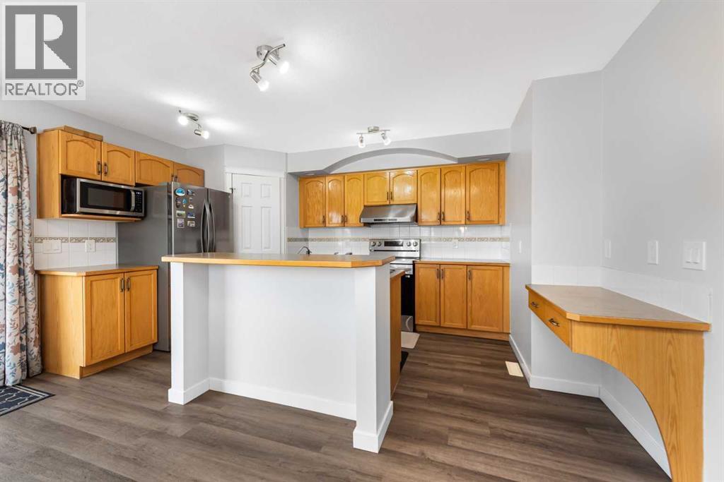 2 Saddlefield Crescent NE, Calgary, Alberta  T3J 4Z6 - Photo 8 - A2320886
