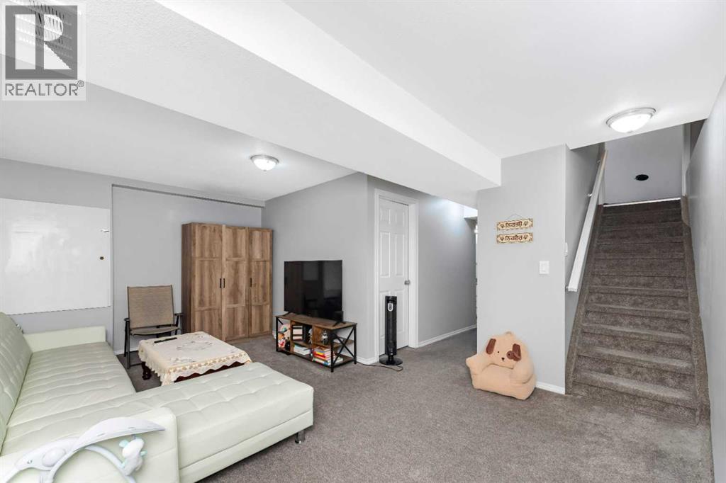 2 Saddlefield Crescent NE, Calgary, Alberta  T3J 4Z6 - Photo 24 - A2320886