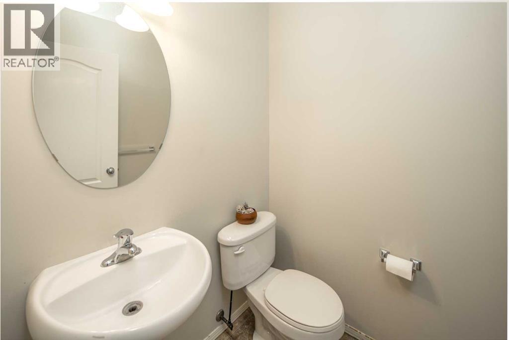 96 Panamount Manor NW, Calgary, Alberta  T3K 6H7 - Photo 14 - A2334526