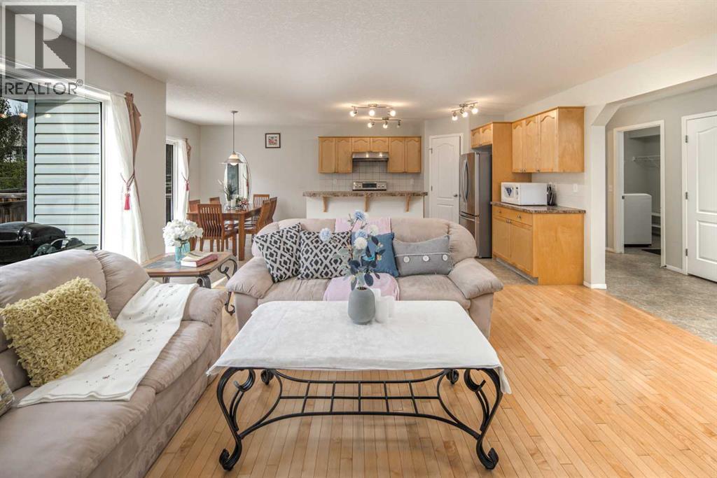 96 Panamount Manor NW, Calgary, Alberta  T3K 6H7 - Photo 6 - A2334526