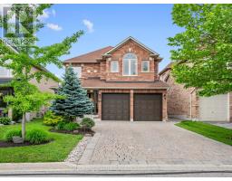 23 KERR LANE, Aurora, Ontario