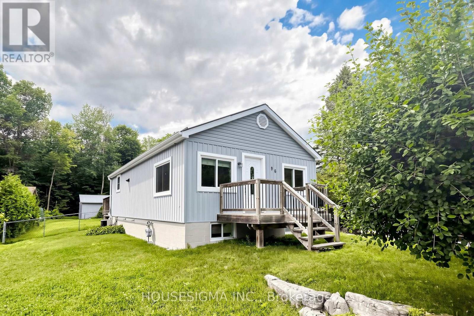 96 OAK AVENUE, East Gwillimbury, Ontario