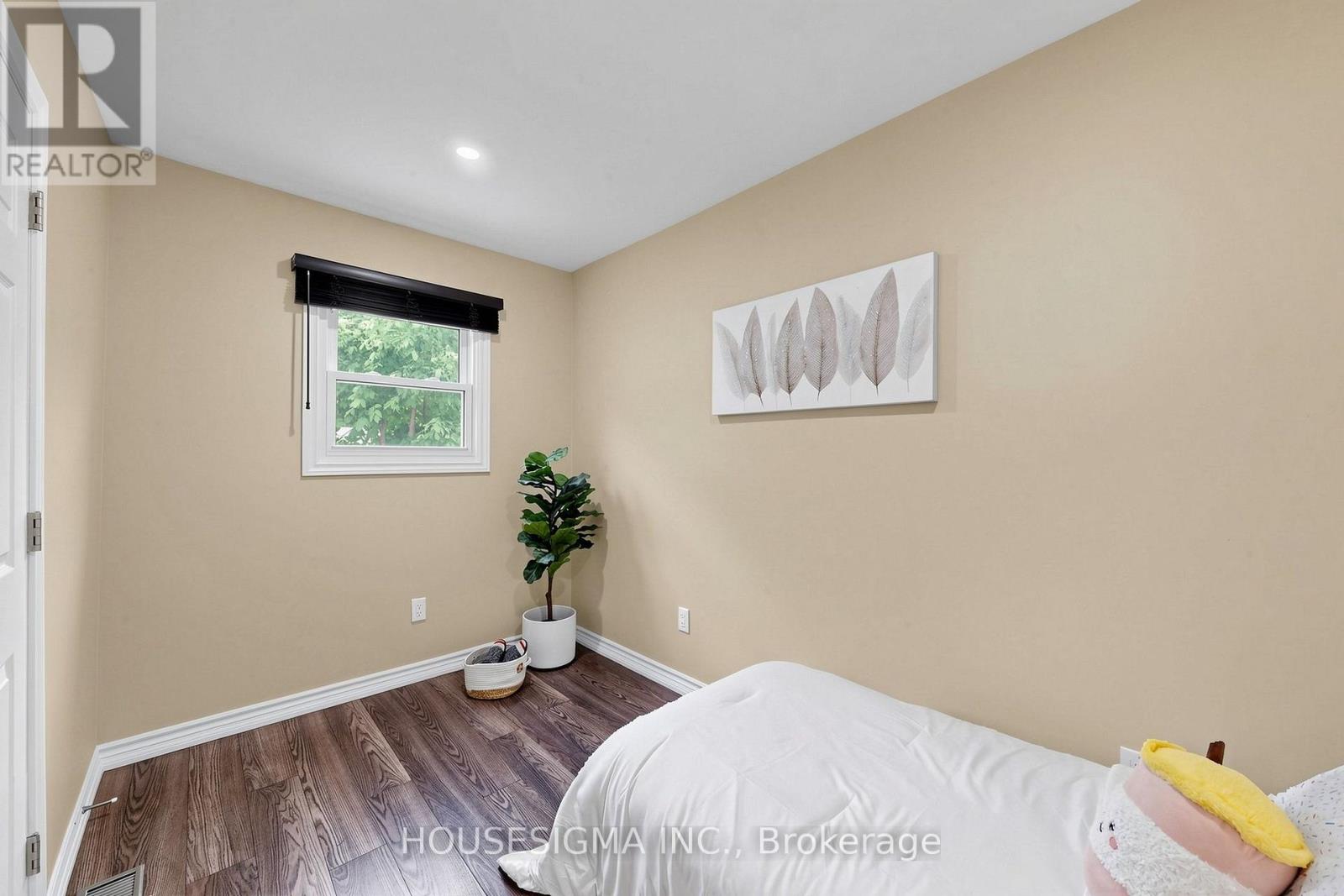 96 Oak Avenue, East Gwillimbury, Ontario  L4N 1A3 - Photo 13 - N13654092