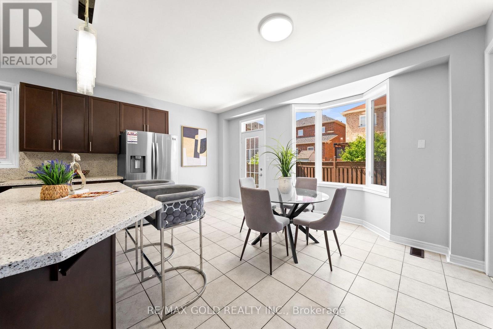 54 Blazing Star Drive, Brampton, Ontario  L6R 3E7 - Photo 19 - W13654032