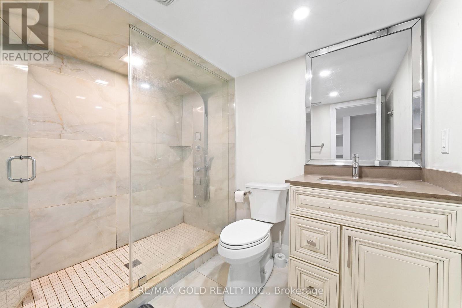 54 Blazing Star Drive, Brampton, Ontario  L6R 3E7 - Photo 45 - W13654032