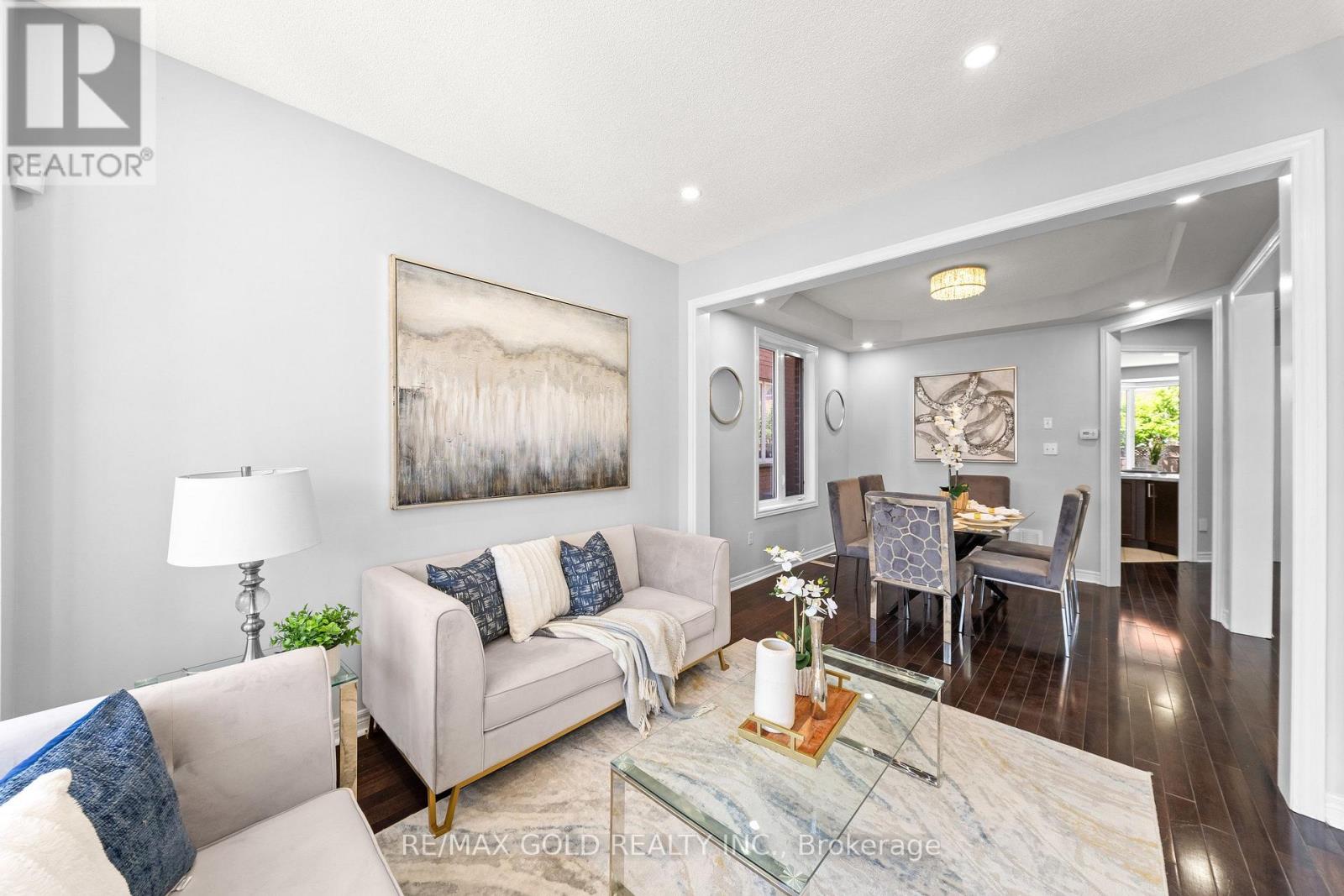 54 Blazing Star Drive, Brampton, Ontario  L6R 3E7 - Photo 6 - W13654032