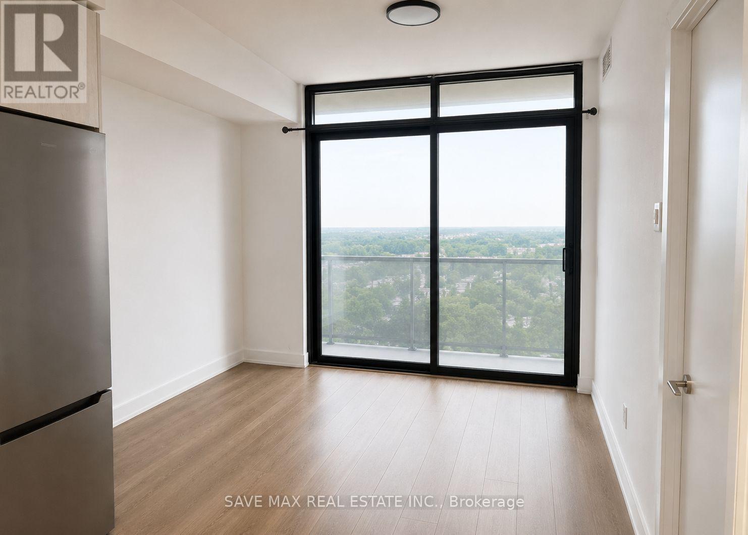 1410 - 86 Dundas Street E, Mississauga, Ontario  L5A 1W4 - Photo 1 - W13654038