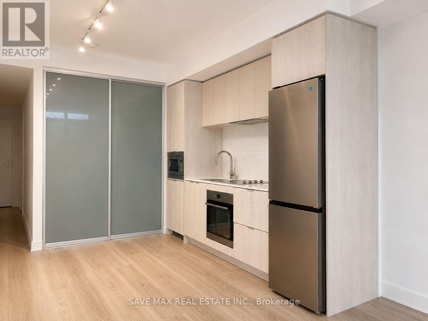 1410 - 86 Dundas Street E, Mississauga, Ontario  L5A 1W4 - Photo 2 - W13654038