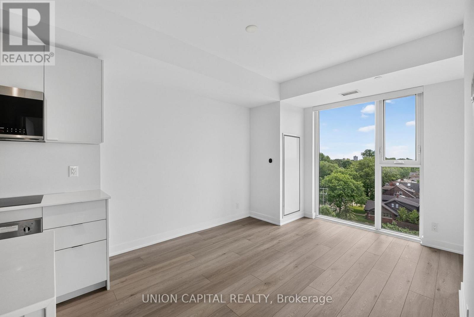 910 - 1660 Bloor Street W, Toronto, Ontario  M6P 0C6 - Photo 11 - W13654042