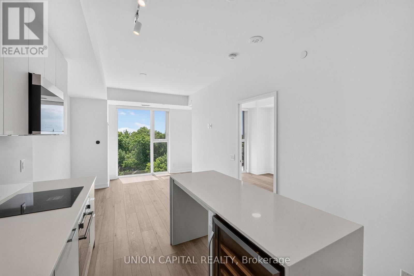 910 - 1660 Bloor Street W, Toronto, Ontario  M6P 0C6 - Photo 9 - W13654042