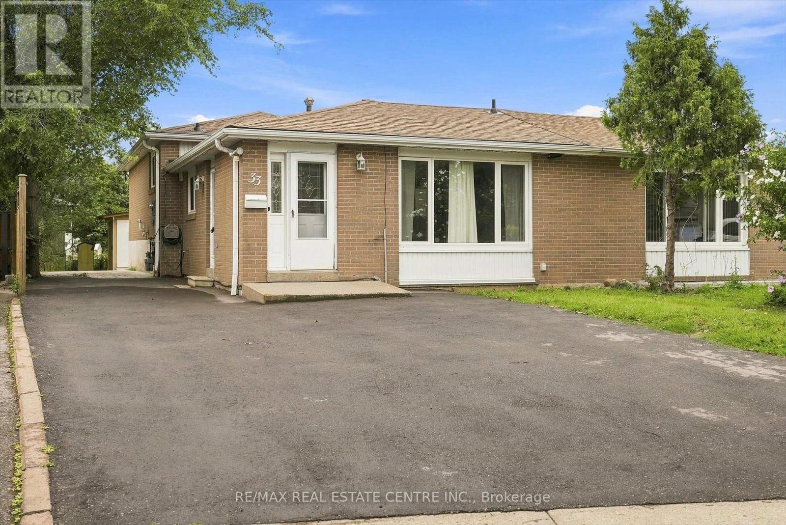 Lower - 33 Garside Crescent, Brampton, Ontario  L6S 1H5 - Photo 2 - W13654072