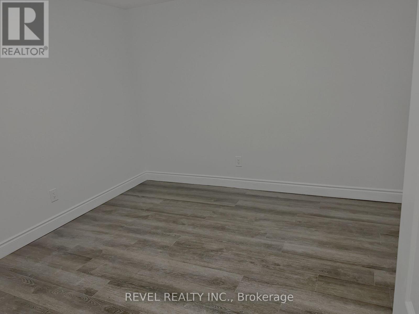Lower - 636 Scarlett Road S, Toronto, Ontario  M9P 2S9 - Photo 12 - W13654112