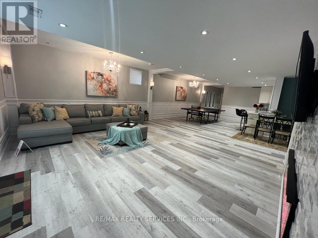 Bsmt - 20 Malaspina Close, Brampton, Ontario  L6Y 6E2 - Photo 1 - W13654114