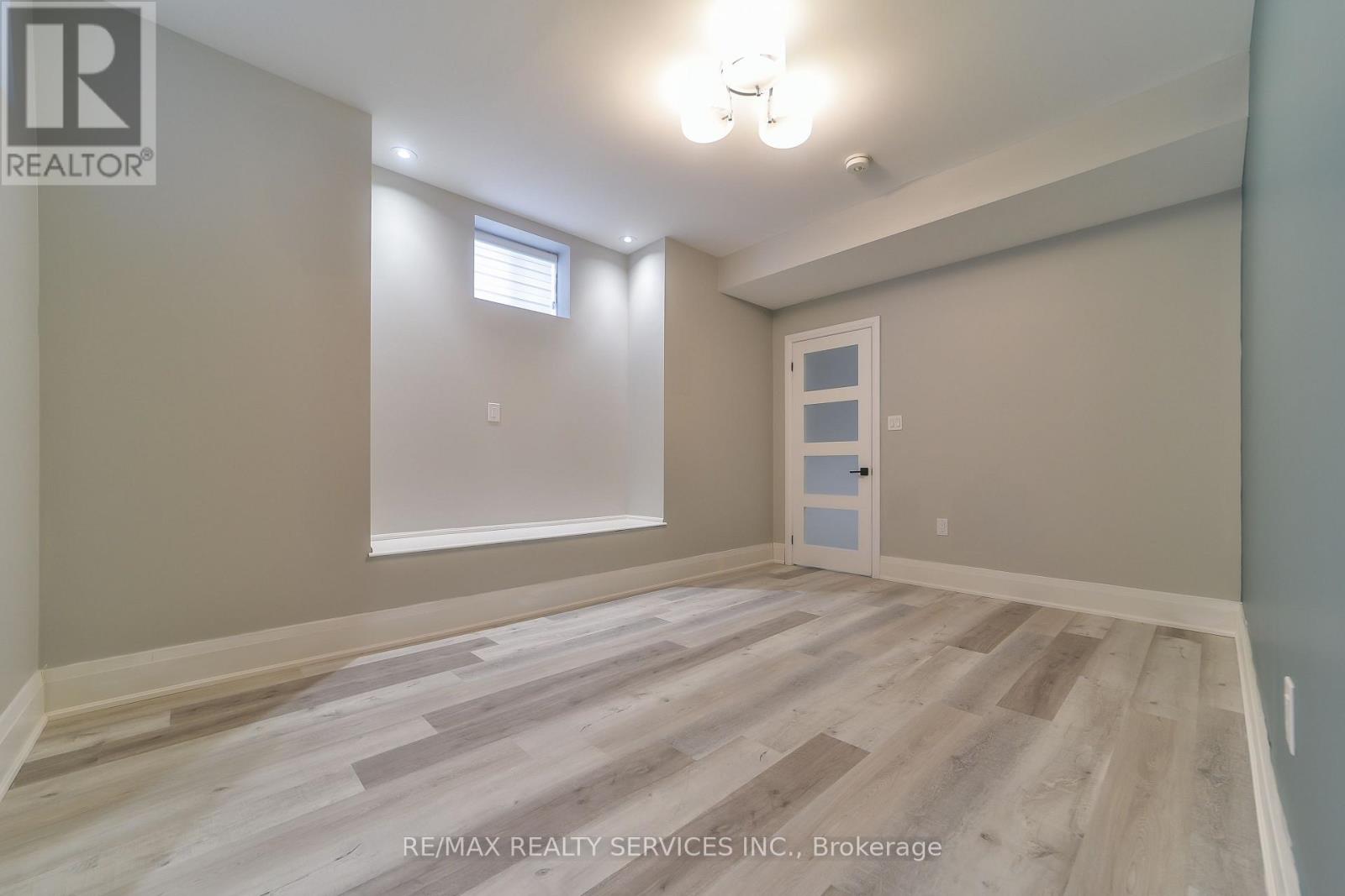 Bsmt - 20 Malaspina Close, Brampton, Ontario  L6Y 6E2 - Photo 33 - W13654114