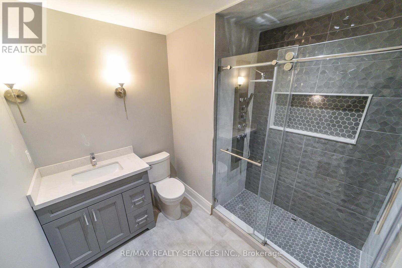 Bsmt - 20 Malaspina Close, Brampton, Ontario  L6Y 6E2 - Photo 9 - W13654114