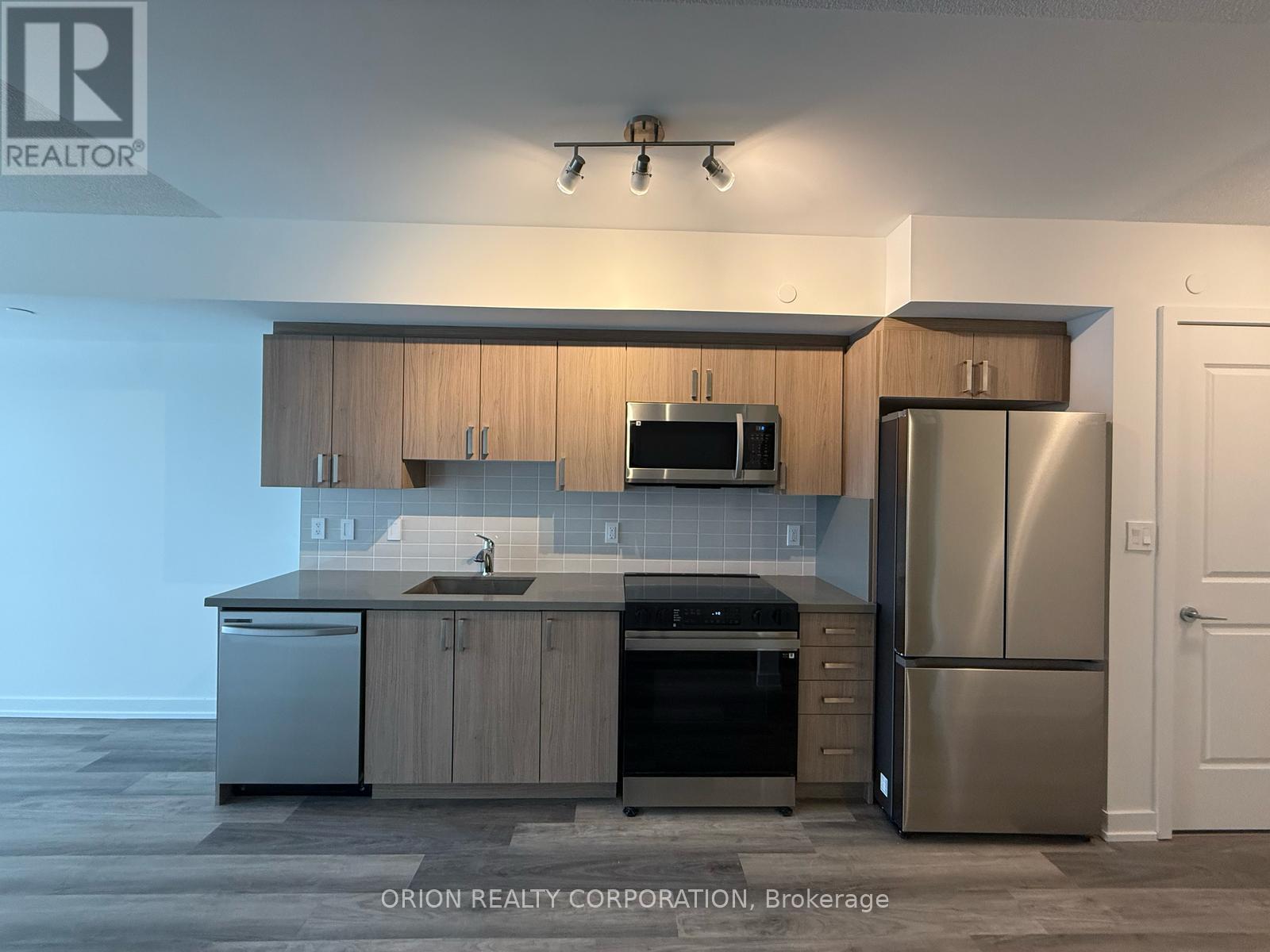 431 - 556 Marlee Avenue, Toronto, Ontario  M6B 0B1 - Photo 5 - W13654134