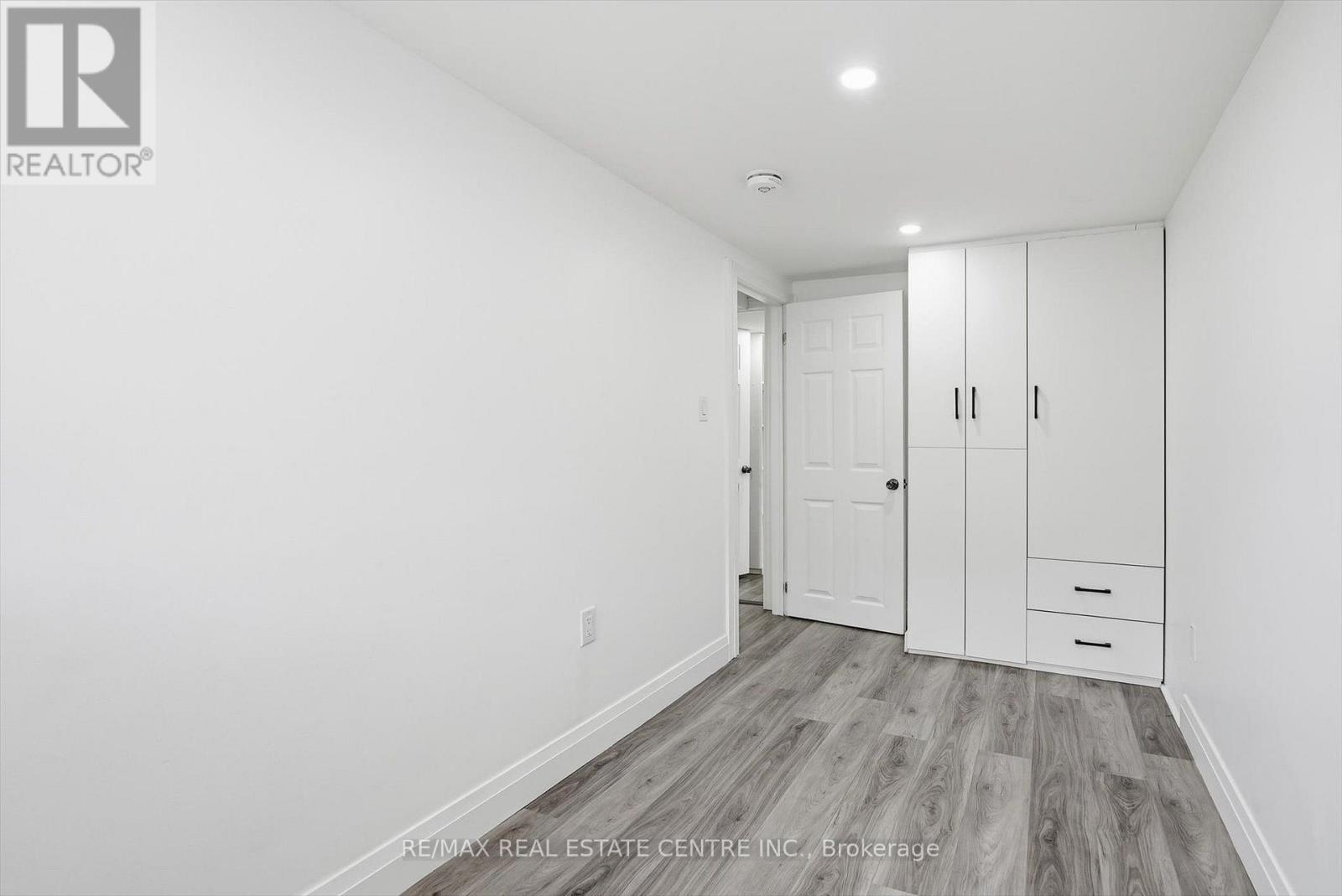 Lower - 33 Garside Crescent, Brampton, Ontario  L6S 1H5 - Photo 12 - W13654072