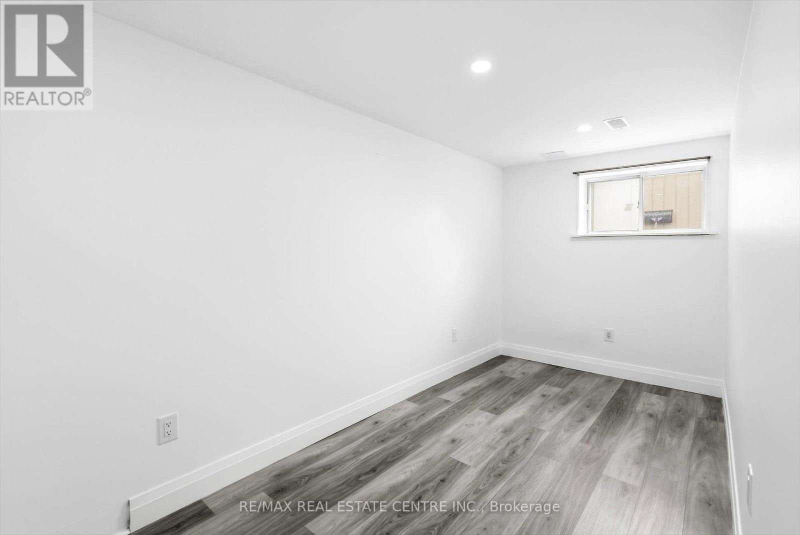 Lower - 33 Garside Crescent, Brampton, Ontario  L6S 1H5 - Photo 10 - W13654072