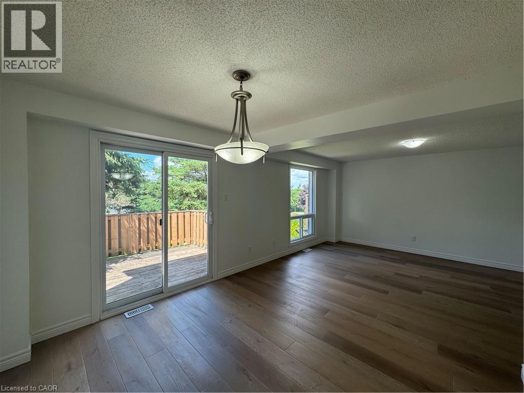 144 Stonyburn Crescent, Cambridge, Ontario  N1R 7X7 - Photo 6 - 40854366
