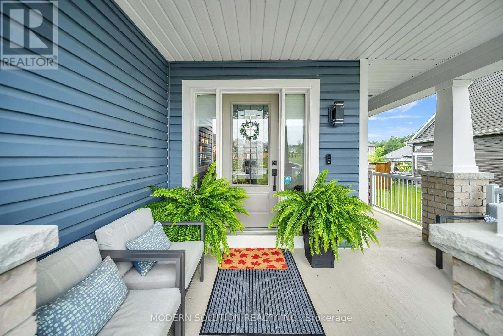 16 Stother Crescent, Bracebridge, Ontario  P1L 0G2 - Photo 2 - X13654056