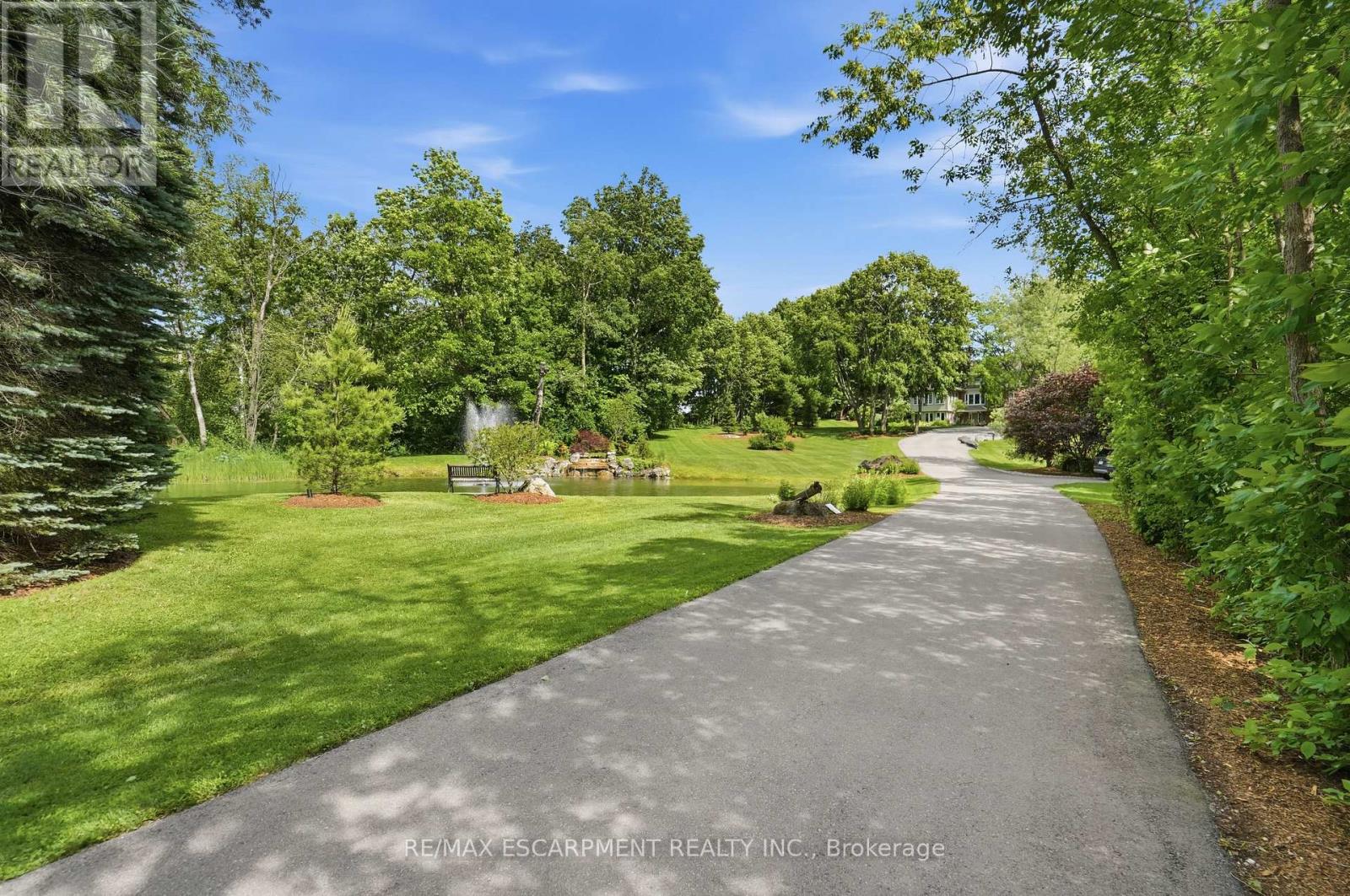 314 7th Concession Road E, Hamilton, Ontario  L8B 1T5 - Photo 2 - X13654076