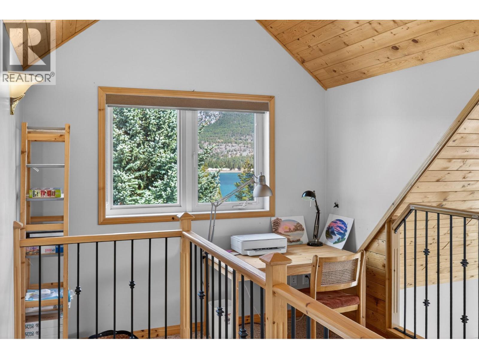 4484 Spruce Bay, Fairmont Hot Springs, British Columbia  V0B 1L2 - Photo 32 - 10384391