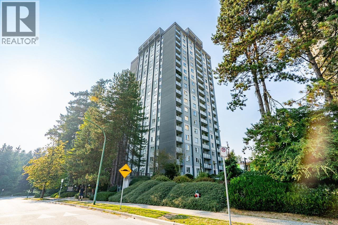 704 9541 ERICKSON DRIVE, Burnaby, British Columbia