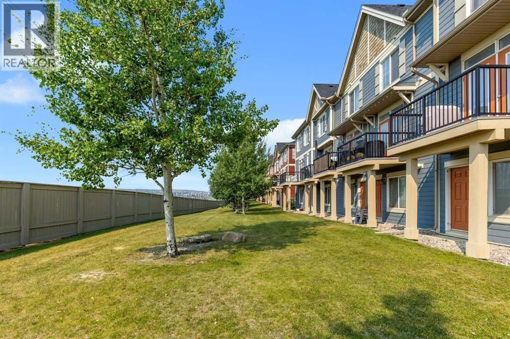 79 Evansview Gardens NW, Calgary, Alberta  T3P 0L2 - Photo 5 - A2334811