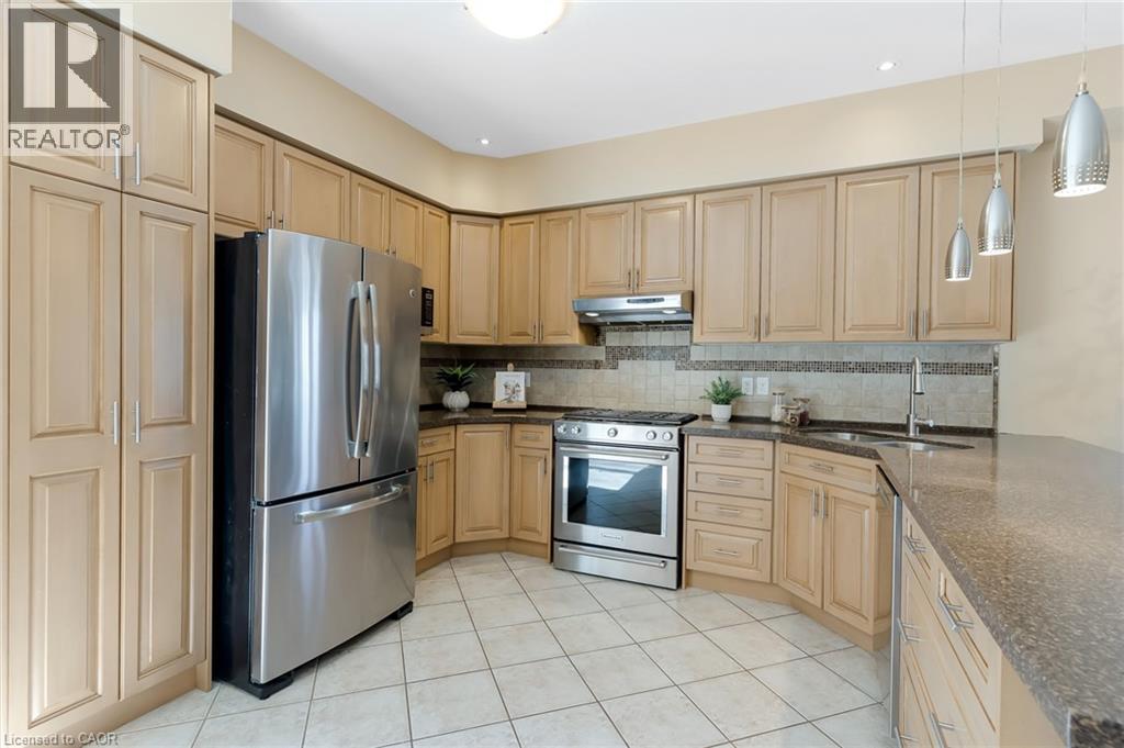 227 Chestnut Hill Crescent, Kitchener, Ontario  N2P 2X3 - Photo 13 - 40842200