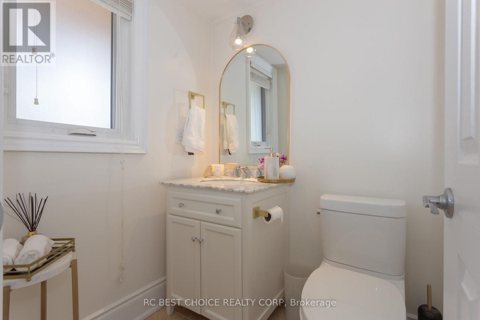 68 Carron Avenue, Vaughan, Ontario  L6A 1Y6 - Photo 11 - N13628264