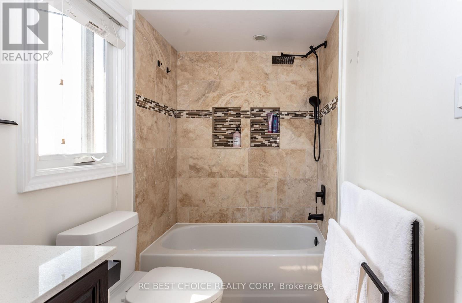 68 Carron Avenue, Vaughan, Ontario  L6A 1Y6 - Photo 15 - N13628264