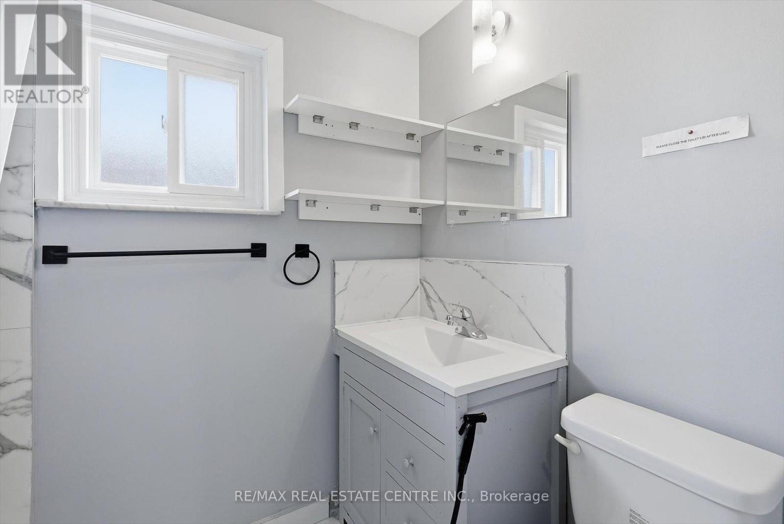 Main - 33 Garside Crescent, Brampton, Ontario  L6S 1H5 - Photo 19 - W13654068