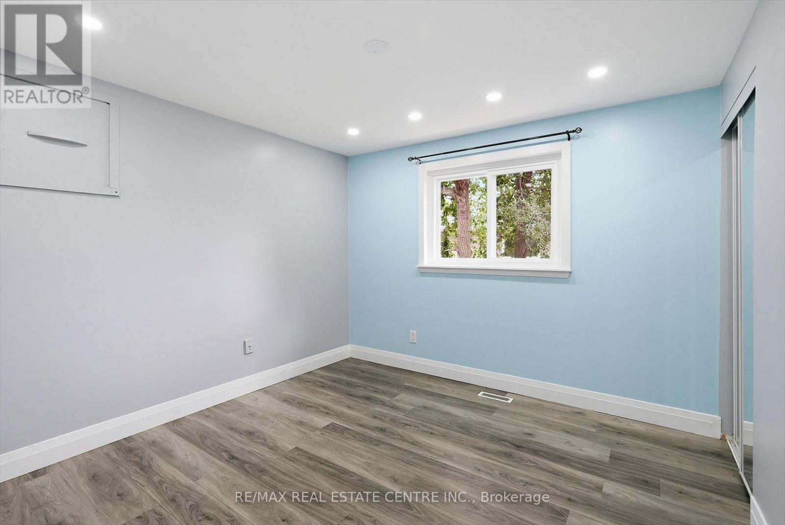 Main - 33 Garside Crescent, Brampton, Ontario  L6S 1H5 - Photo 25 - W13654068