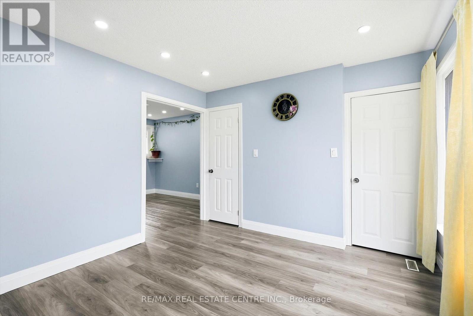 Main - 33 Garside Crescent, Brampton, Ontario  L6S 1H5 - Photo 16 - W13654068