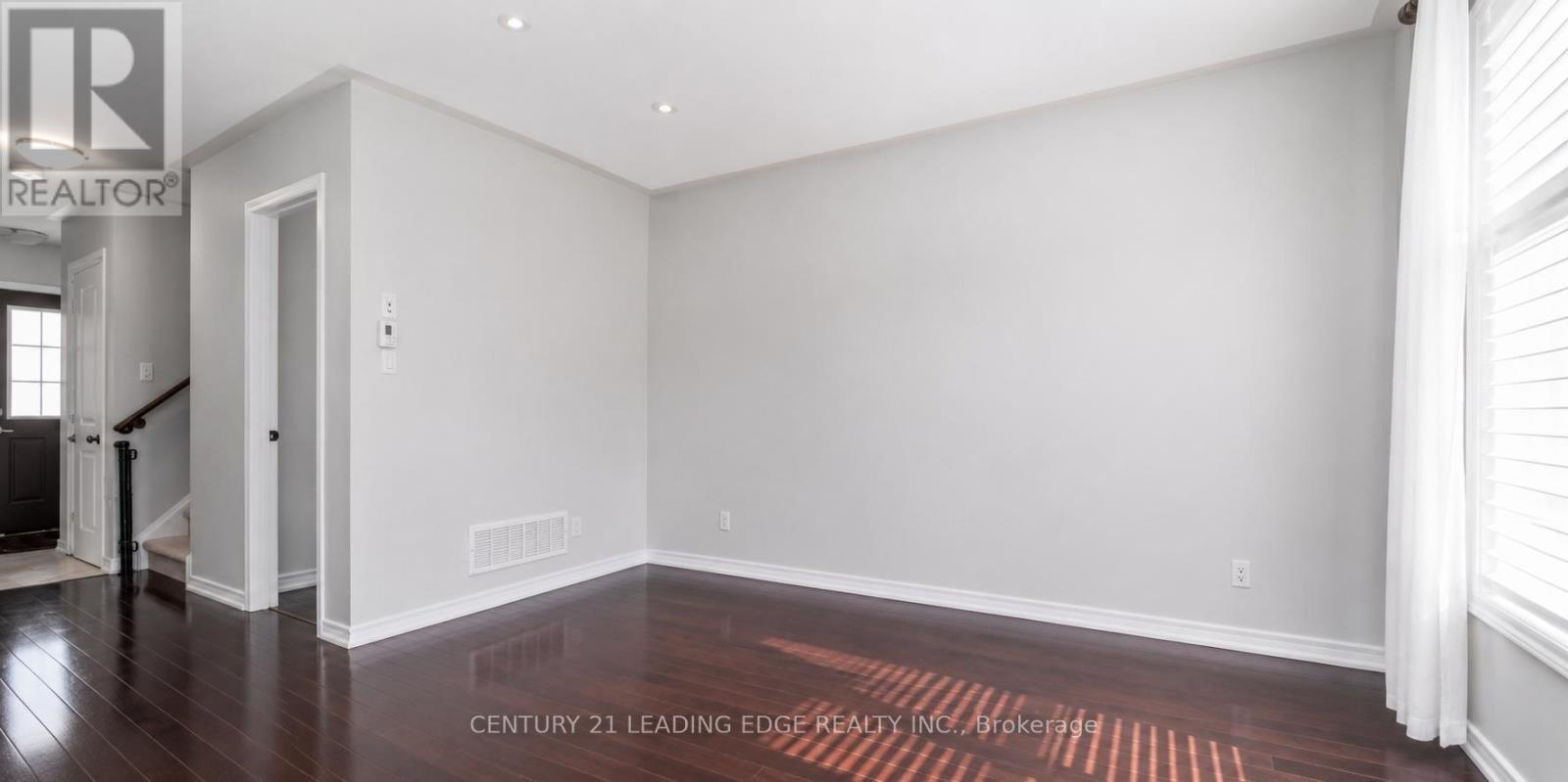 26 Duncan Avenue, Brantford, Ontario  N3T 0C4 - Photo 6 - X13653862