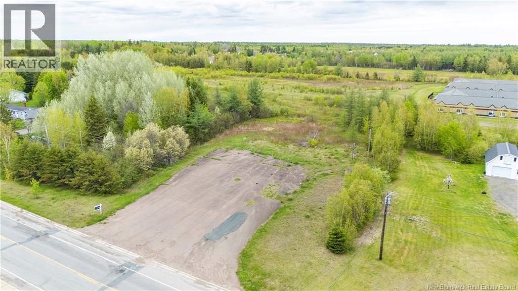 10665 Principale, Saint-Louis-De-Kent, New Brunswick  E4X 1G3 - Photo 2 - NB125200