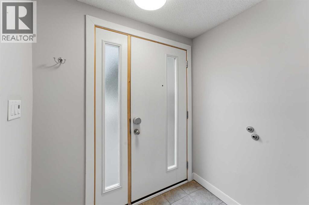 104, 3130 66 Avenue SW, Calgary, Alberta  T3E 5K8 - Photo 6 - A2335656