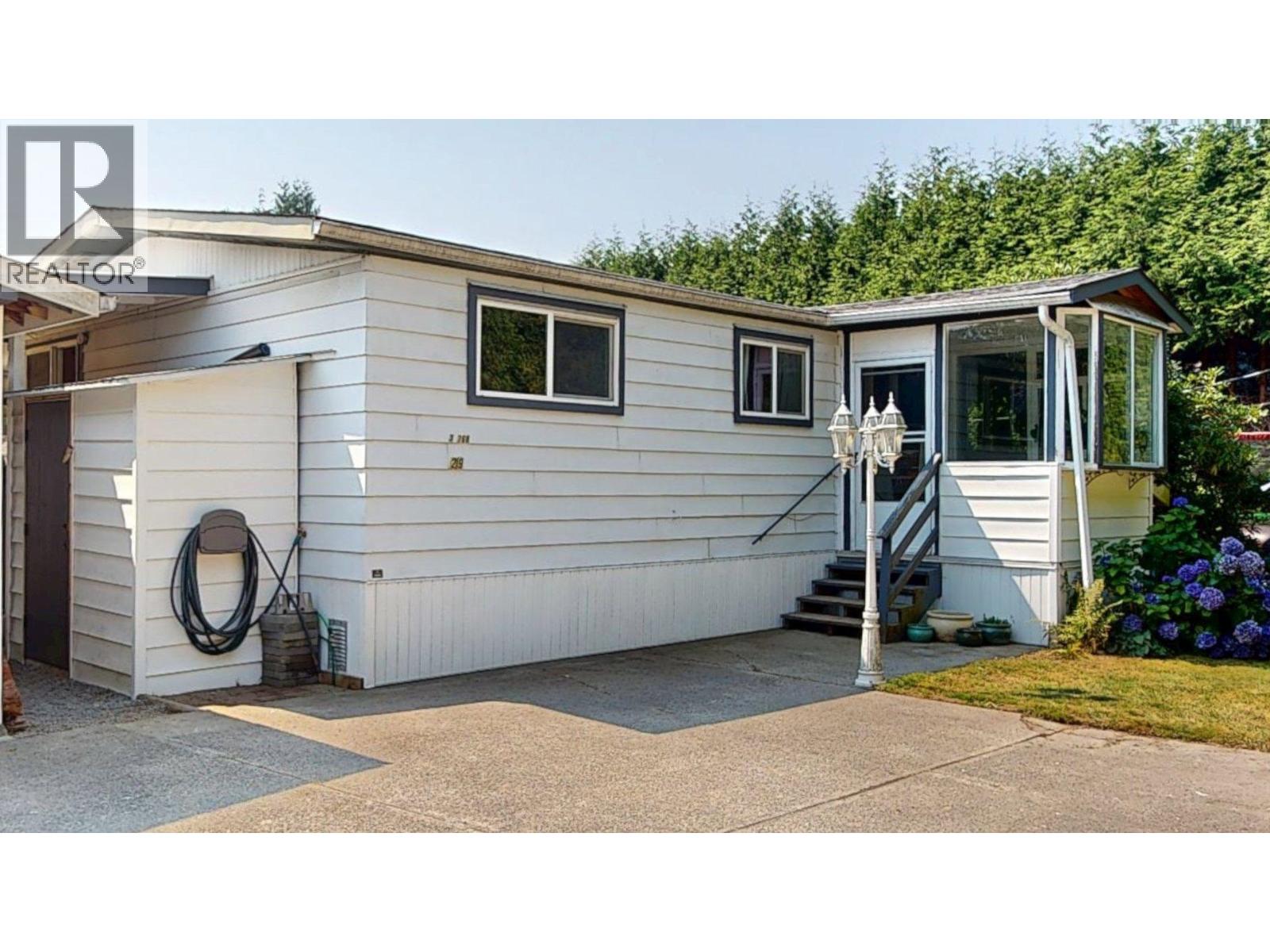 29 39768 Government Road, Squamish, British Columbia  V8B 0G3 - Photo 2 - R3153965
