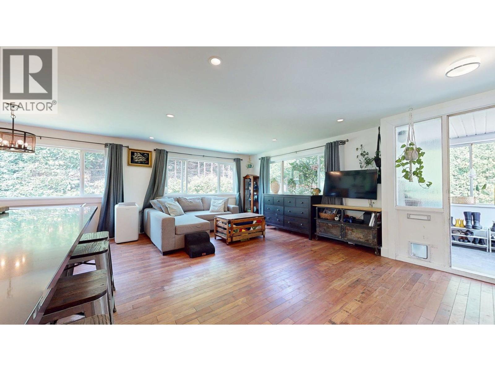 29 39768 Government Road, Squamish, British Columbia  V8B 0G3 - Photo 8 - R3153965