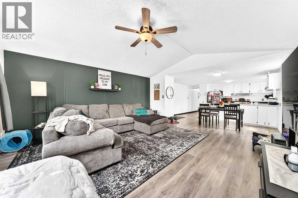 350, 3223 83 Street NW, Calgary, Alberta  T3B 5N9 - Photo 15 - A2334552