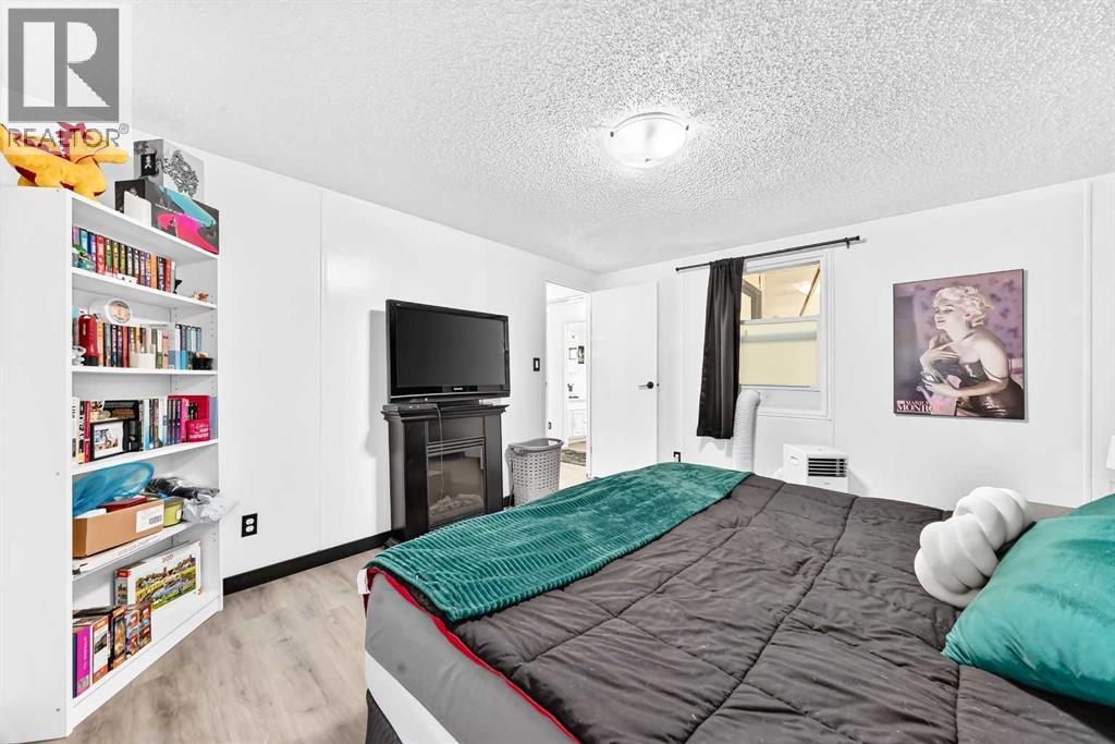 350, 3223 83 Street NW, Calgary, Alberta  T3B 5N9 - Photo 18 - A2334552