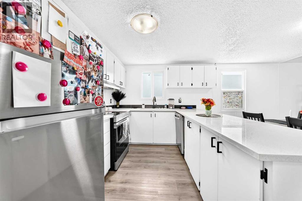 350, 3223 83 Street NW, Calgary, Alberta  T3B 5N9 - Photo 7 - A2334552