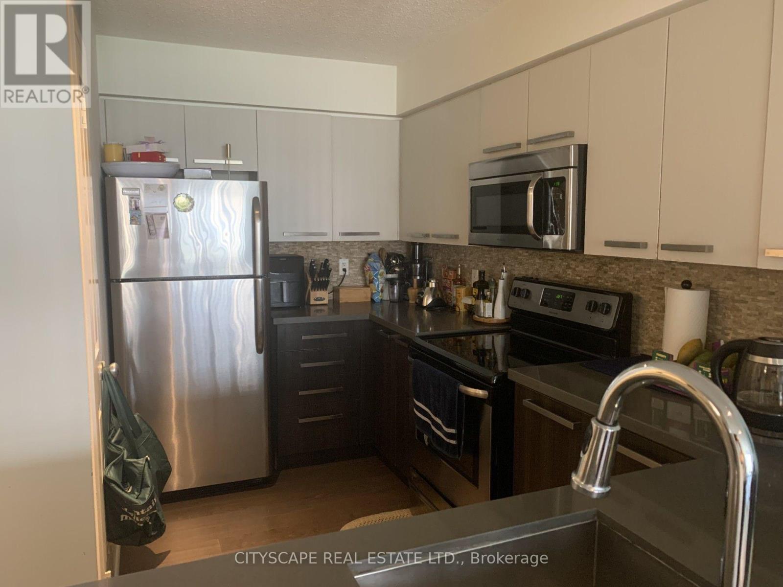 1210 - 11 St Joseph Street, Toronto, Ontario  M4Y 1J8 - Photo 3 - C13654146