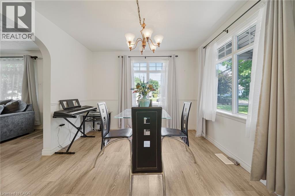 24 Park Street, Aylmer, Ontario  N5H 2P3 - Photo 11 - 40838279