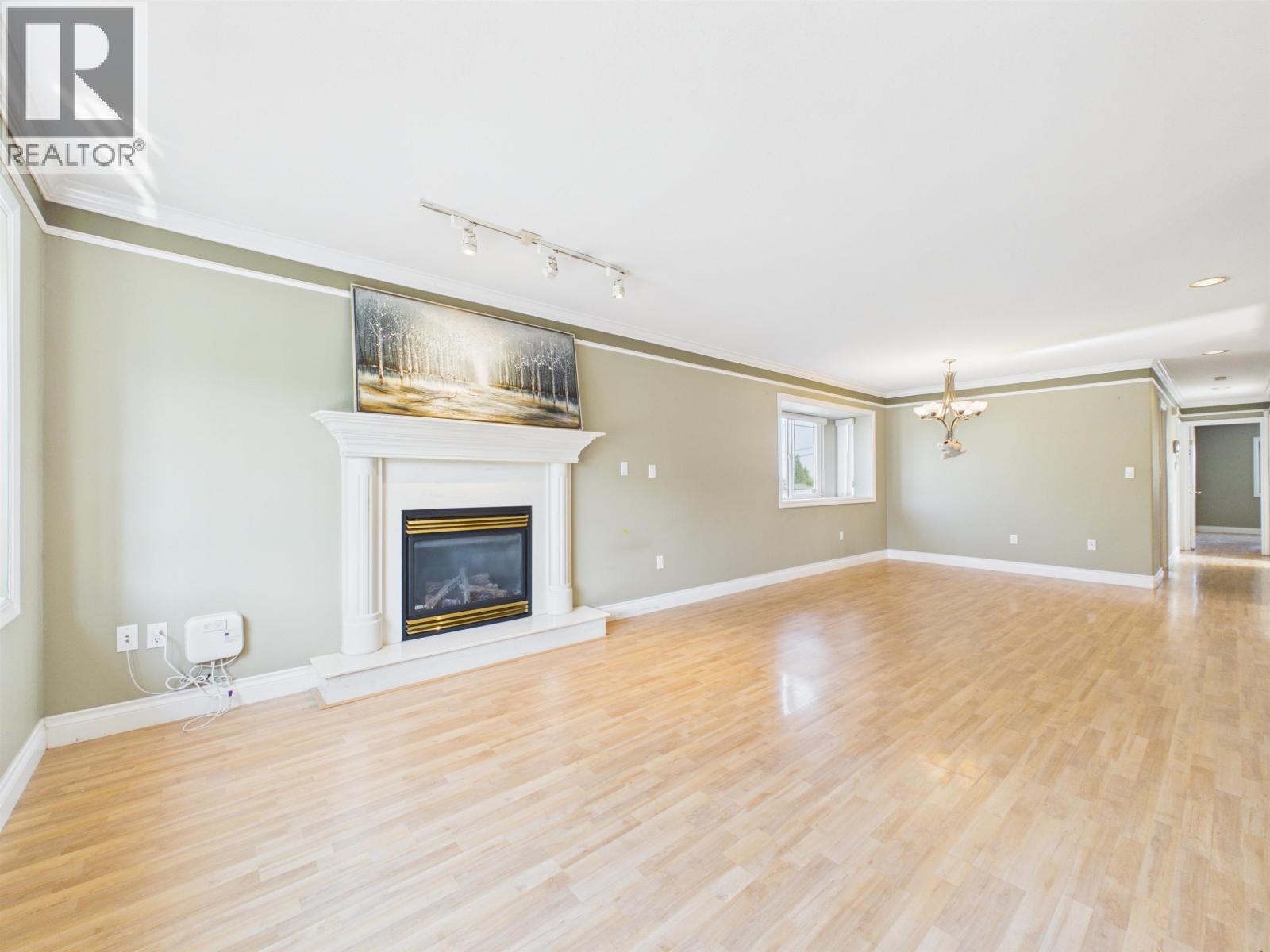 7698 14th Avenue, Burnaby, British Columbia  V3N 2A6 - Photo 4 - R3153936