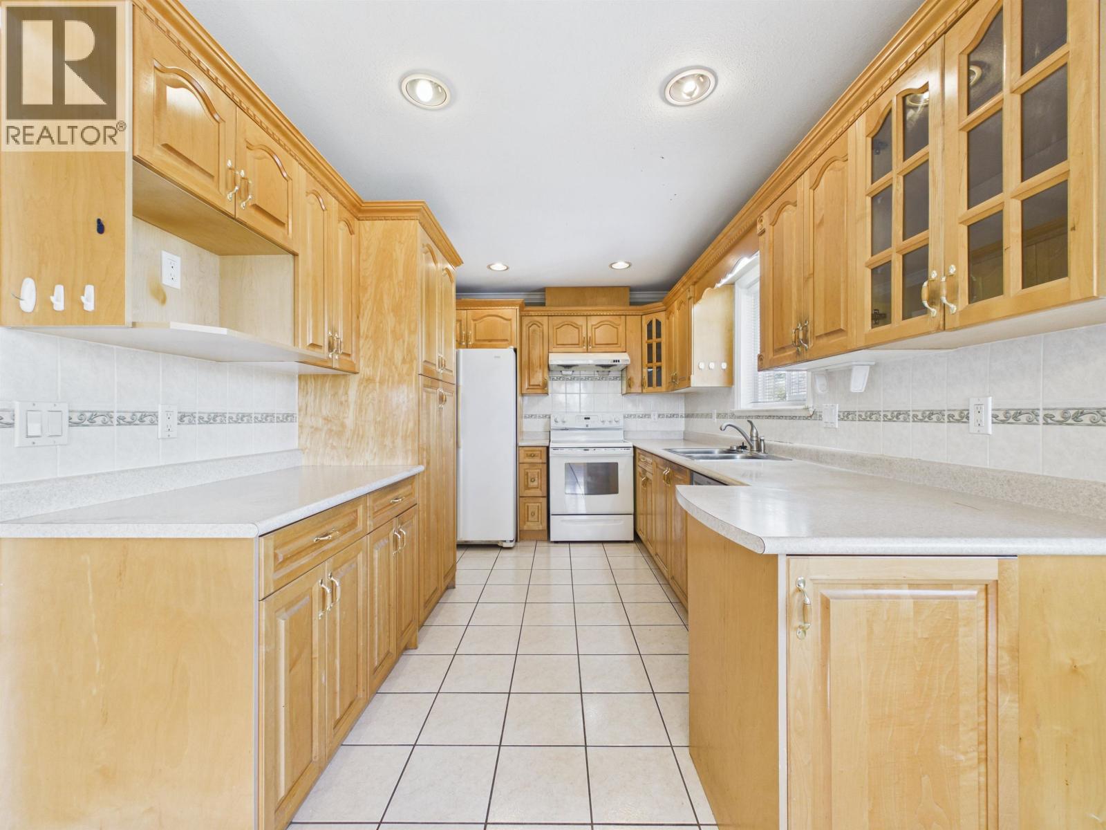 7698 14th Avenue, Burnaby, British Columbia  V3N 2A6 - Photo 10 - R3153936
