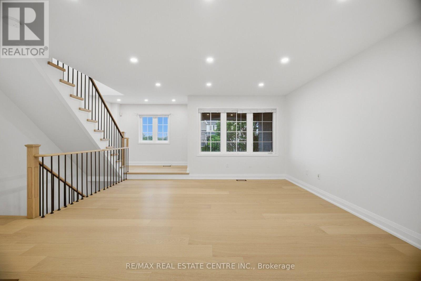 10 - 2360 Parkhaven Boulevard, Oakville, Ontario L6H 7S6 - Photo 10 - W13654154