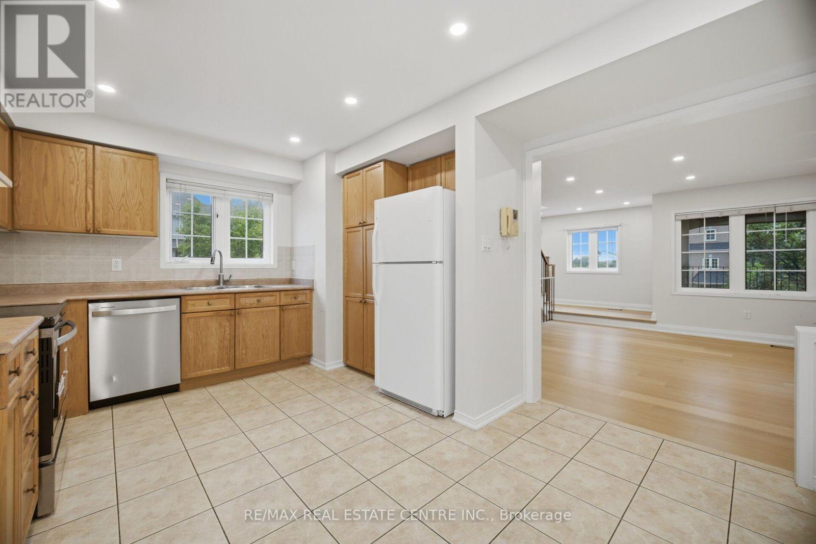 10 - 2360 Parkhaven Boulevard, Oakville, Ontario L6H 7S6 - Photo 19 - W13654154