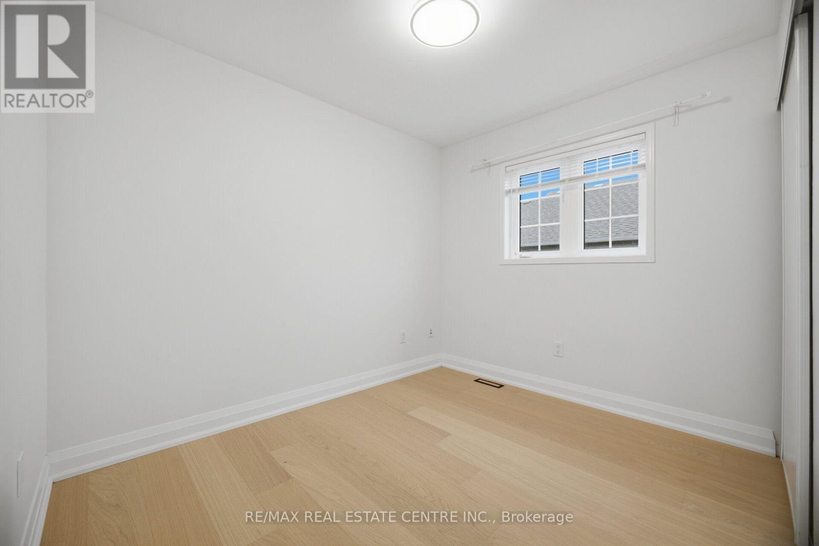 10 - 2360 Parkhaven Boulevard, Oakville, Ontario L6H 7S6 - Photo 34 - W13654154